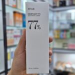 جعبه تونر تسکین‌دهنده آنوا Heartleaf 77% با برچسب 77% و حجم 250 میلی‌لیتر