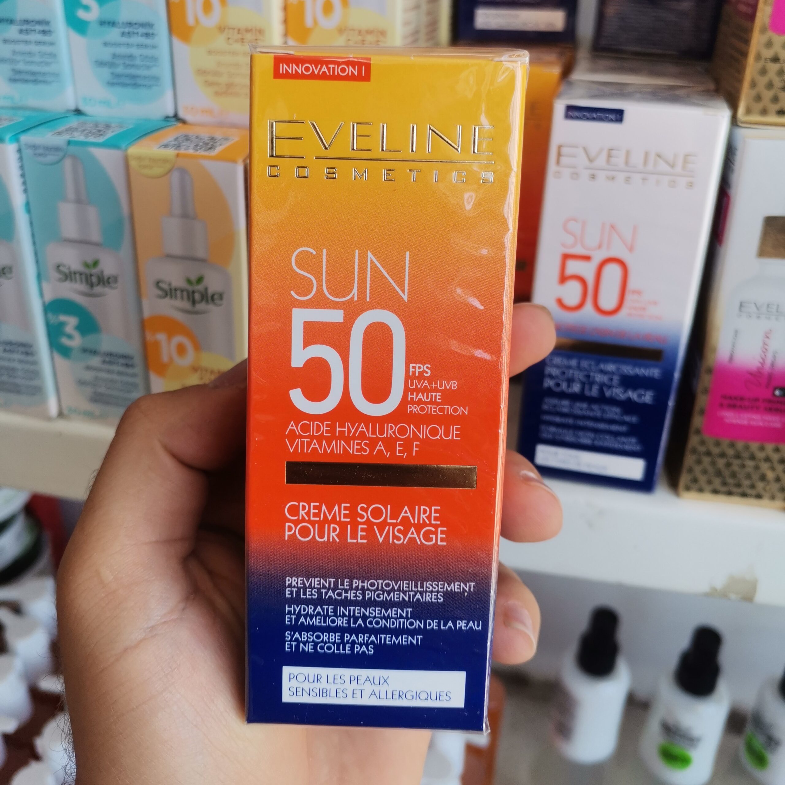 کرم ضد آفتاب SPF 50 (اس پی اف 50) بی رنگ اولاین eveline