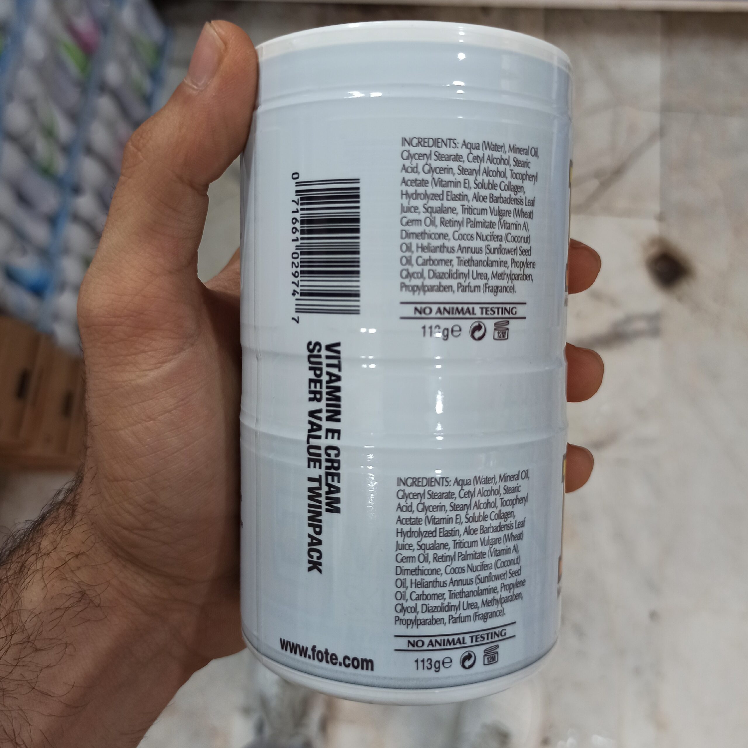 کرم مرطوب کننده ویتامین ای E آمریکایی Fruit Of the Earth مناسب صورت و بدن - Image 3